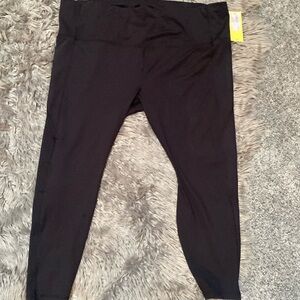 All in motion leggings